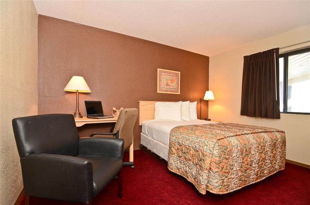 Cottonwood Inn And Conference Center South Sioux City Room photo